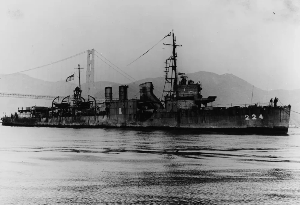 Tàu ma Thái Bình Dương USS stewart.jpg