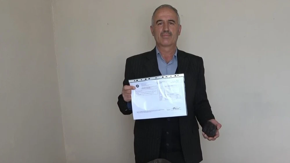 Nông dân Thổ Nhĩ Kỳ chào bán 40 kg đá thiên thạch.jpg