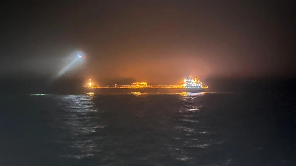 Tàu chở dầu Eagle S trên vịnh Phần Lan 261224.jpg