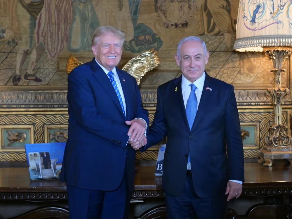 Thủ tướng Israel là nhà lãnh đạo quốc tế đầu tiên gặp chính thức Tổng thống Trump.jpg