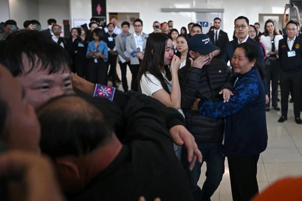 5 con tin Thái Lan về nước sau khi được Hamas thả hôm 30-1.jpg