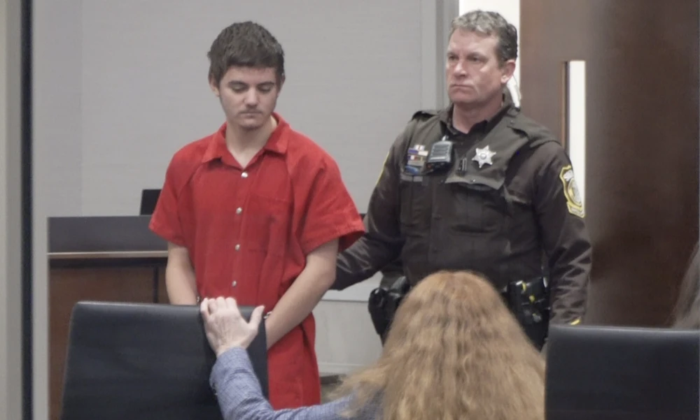 Thiếu niên 17 tuổi âm mưu ám sát ông Trump, khủng bố chống chính quyền.png