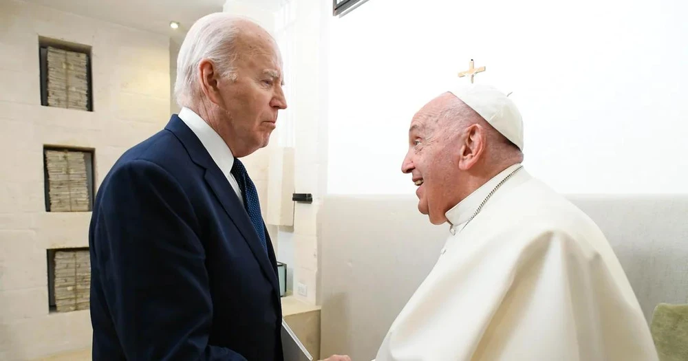 Ông Biden sẽ dự lễ tang Giáo hoàng Francis.jpg