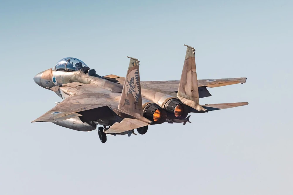 Israel không kích nhóm vũ trang Houthi ở Yemen_5.jpg