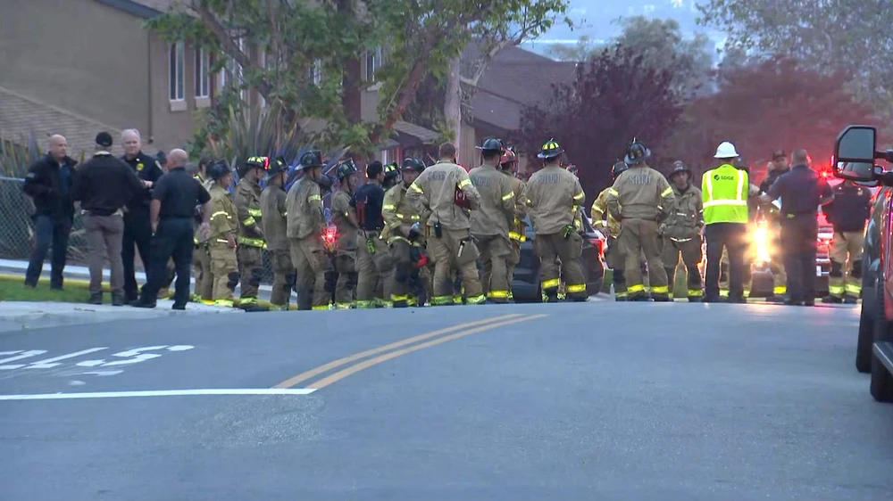 rơi máy bay ở San Diego_5.jpg