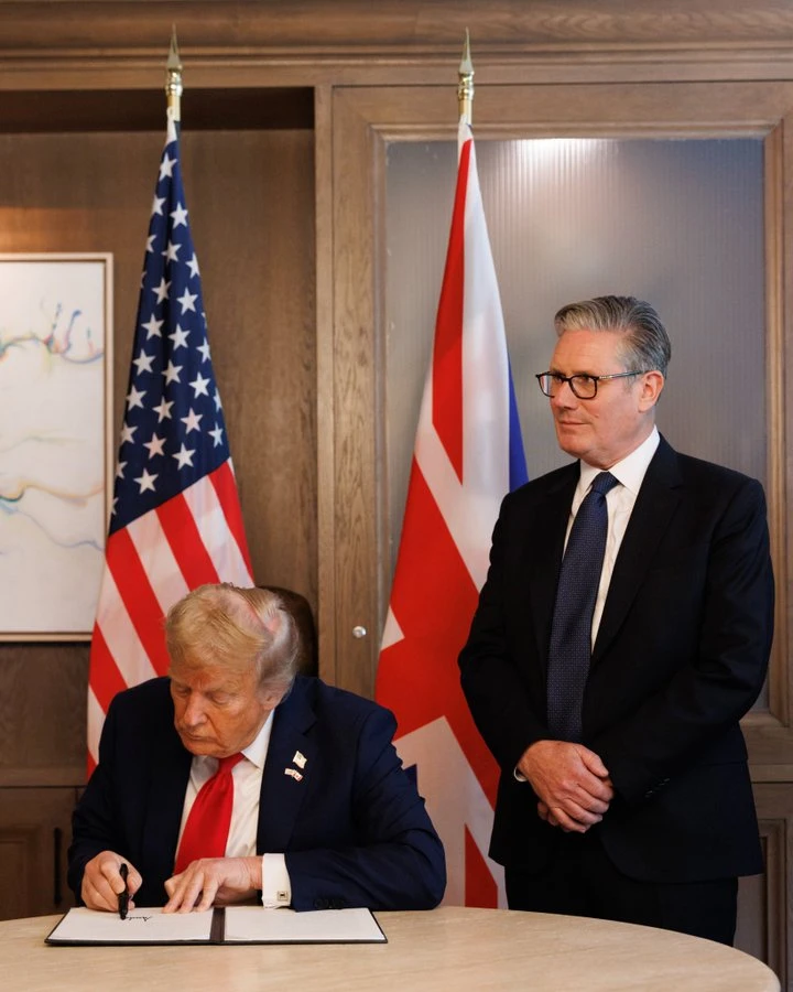 Ông Trump ký thoả thuận thương mại với Anh.jpg