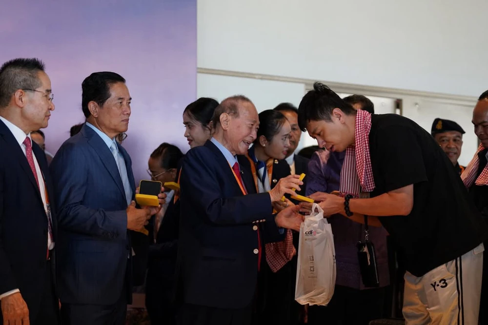 Sân bay Techo đi vào hoạt động_10.jpg