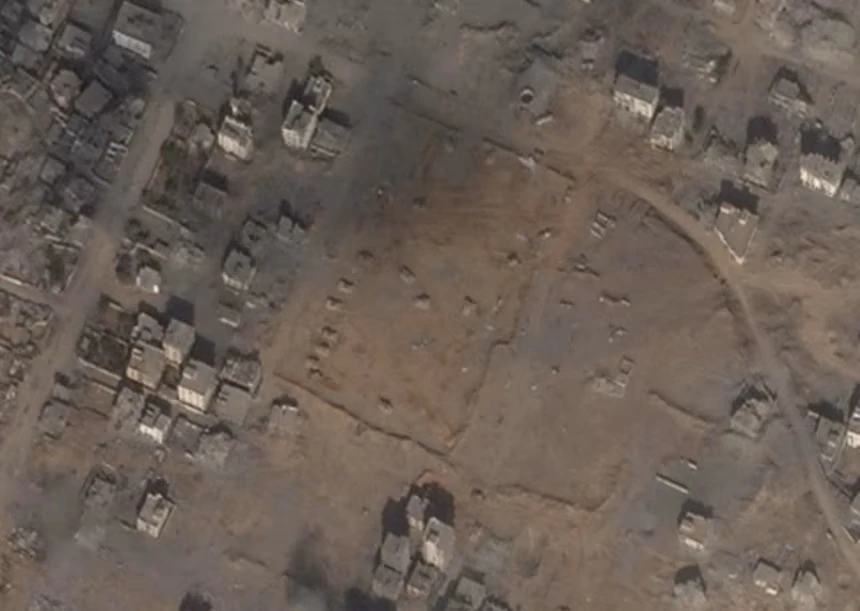 Xe bọc thép Israel tiếp cận, chuẩn bị tấn công TP Gaza.jpg