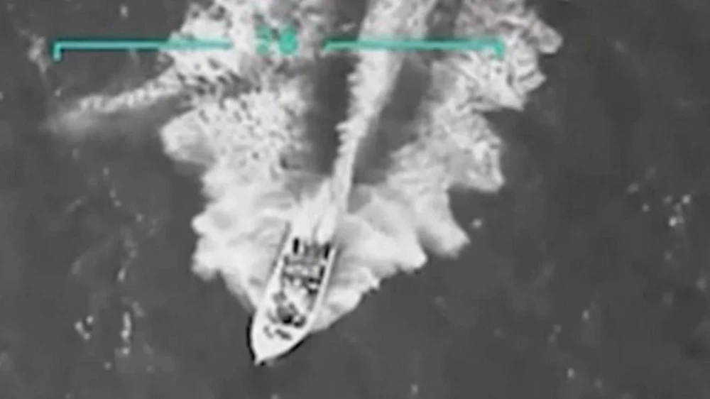 một tàu nghi chở ma tuý