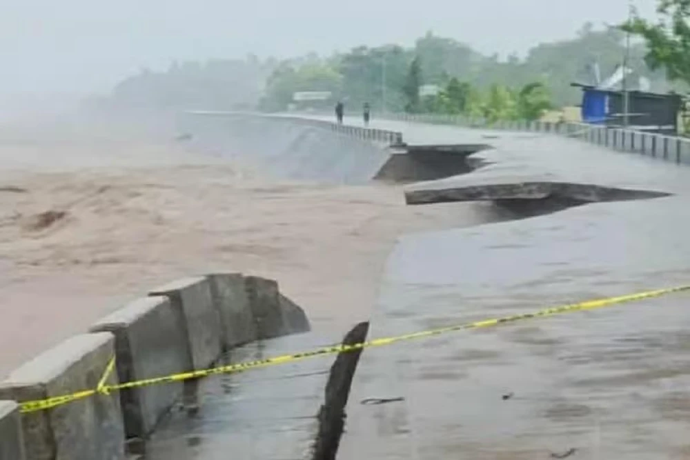 bão Bualoi đổ bộ Philippines 6 lần.jpg