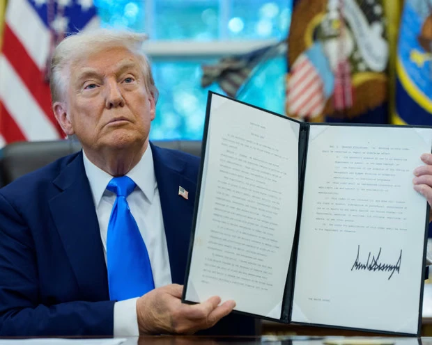 Trường hợp nào được miễn khoản phí 100.000 USD liên quan bảo lãnh thị thực H-1B.jpg