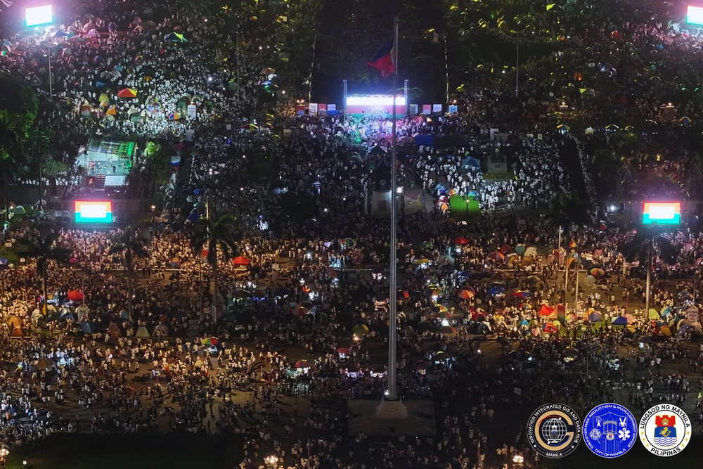 1811 Biểu tình chống tham nhũng liên quan công trình kiểm soát lũ ở Philippines_4.jpg