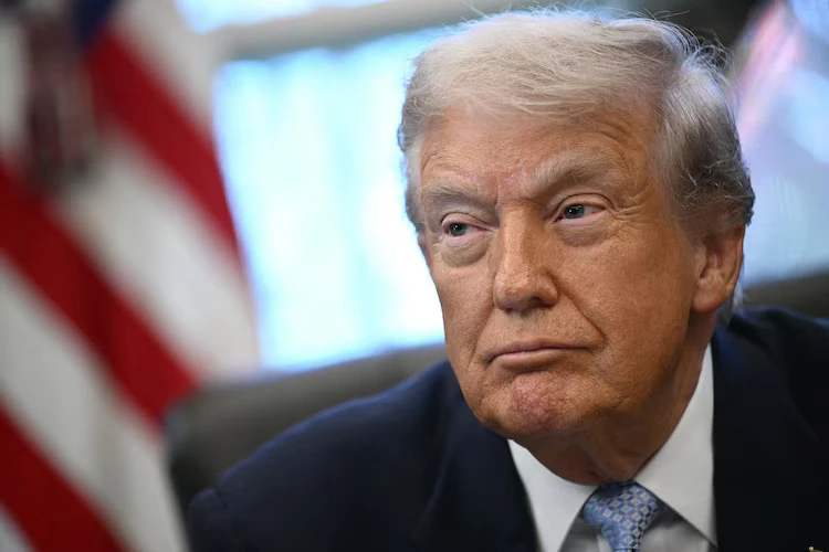 Trump nói về khả năng đối thoại lẫn đổ quân lên Venezuela.jpg