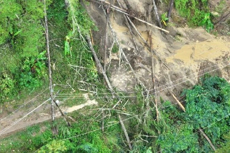 2911 Indonesia chìm trong lũ dữ, gần 180 người chết và 80 mất tích_3.jpg