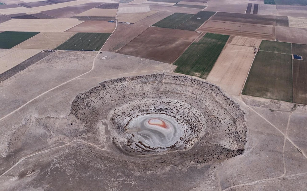 1313 683 hố sụt lún khổng lồ đe doạ 'vựa lúa mì' của Thổ Nhĩ Kỳ_5.jpg