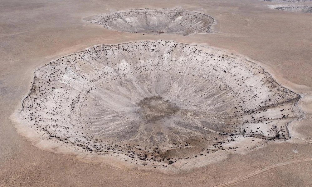 1313 683 hố sụt lún khổng lồ đe doạ 'vựa lúa mì' của Thổ Nhĩ Kỳ_6.jpg