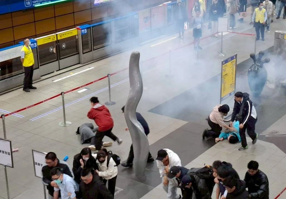 2712 Đài Loan diễn tập ứng phó tấn công bạo lực ở ga tàu điện ngầm_2.jpg