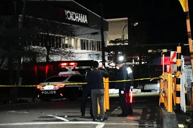 2712 Tấn công bằng dao, hoá chất trong nhà máy, 15 người bị thương.jpg