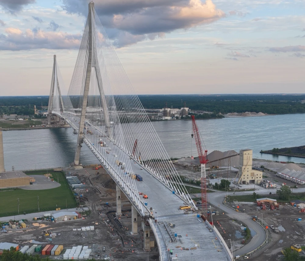 1002 Ông Trump tiếp tục cảnh báo Canada, nói 'sẽ đàm phán ngay lập tức'.jpg