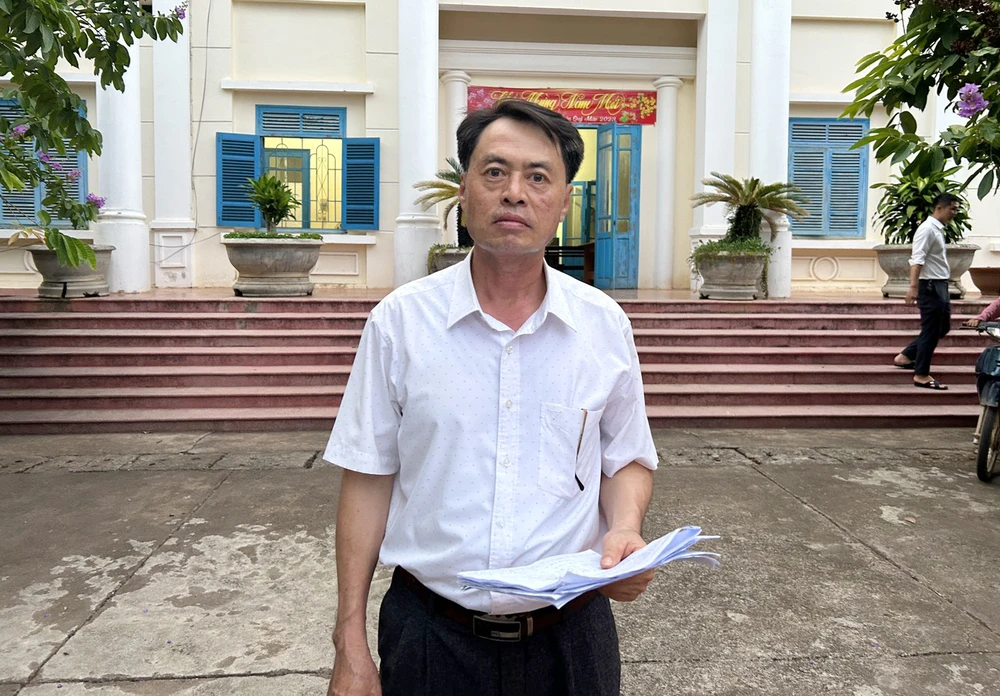 Bị cáo Nguyễn Hữu Quảng luôn kêu oan. Ảnh: VL