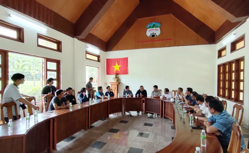 CLB Bóng đá HAGL đang tích cực bàn kế hoạch đưa thi thể tiền đạo Paollo về nước. Ảnh: LK.