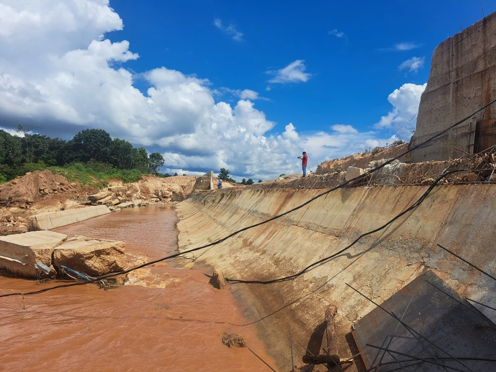 Hien-truong-vo-dap-thuy-dien-Ia-Glae 2-Chu-prong 5.jpg