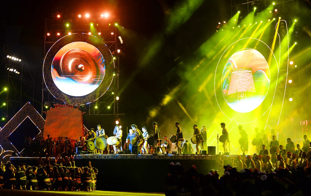 Khai-mac-tuan-van-hoa-gia-lai 2.jpg