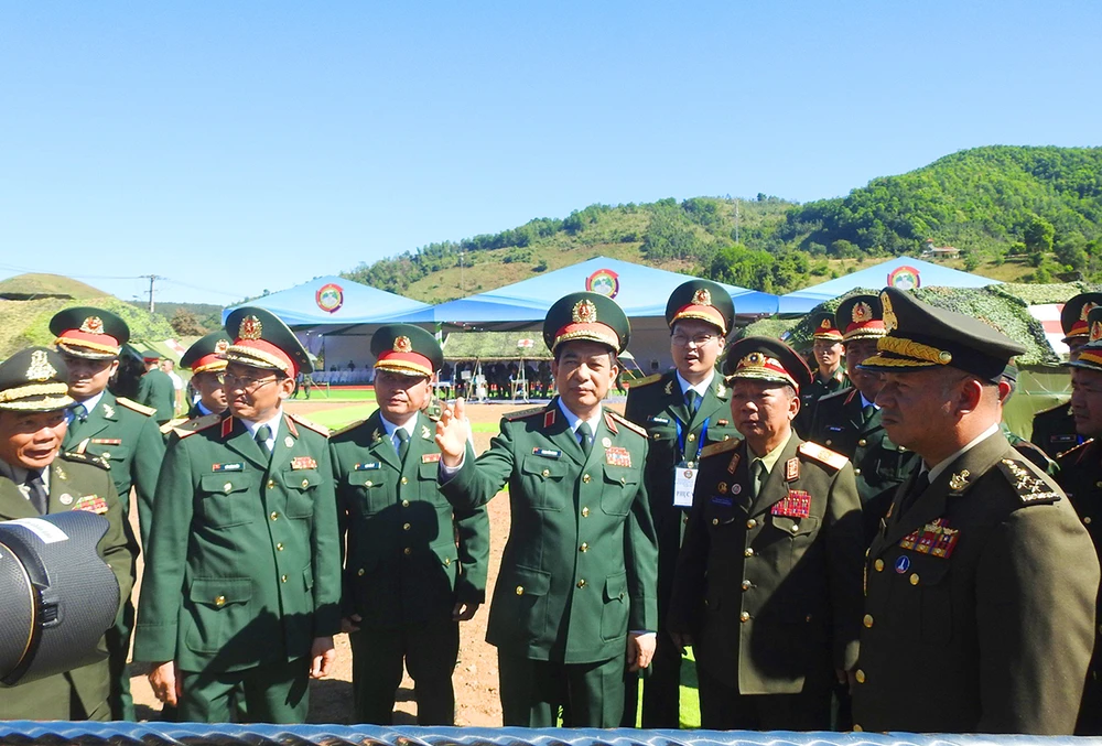 Bộ trưởng Bộ Quốc phòng ba nước Việt Nam - Lào- Campuchia
