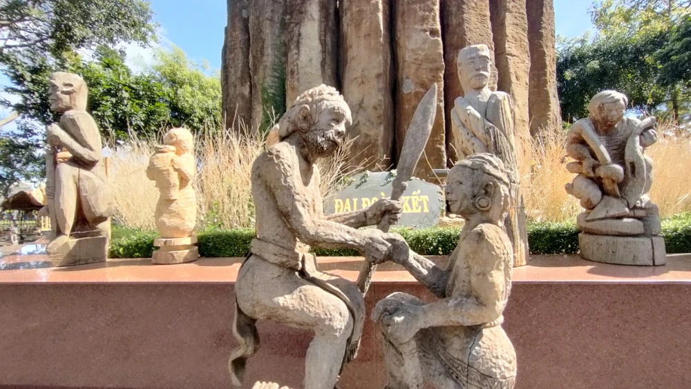 Quảng trường Đại Đoàn Kết Gia Lai