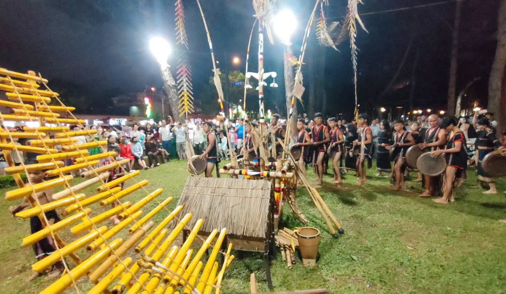 Cồng chiêng cuối tuần ở Gia Lai tạm dừng