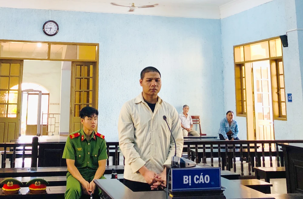 Sát hại vợ hờ do bị vợ đánh sau chầu nhậu