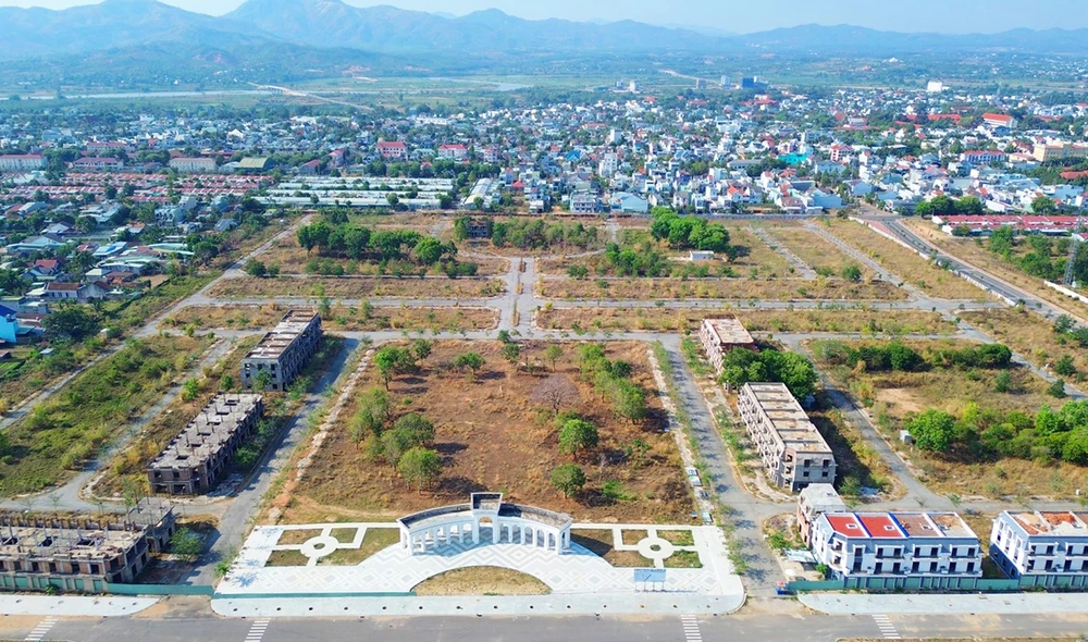 Thu hồi giấy chứng nhận quyền Sử dụng đất của tập đoàn flc tại Kon Tum