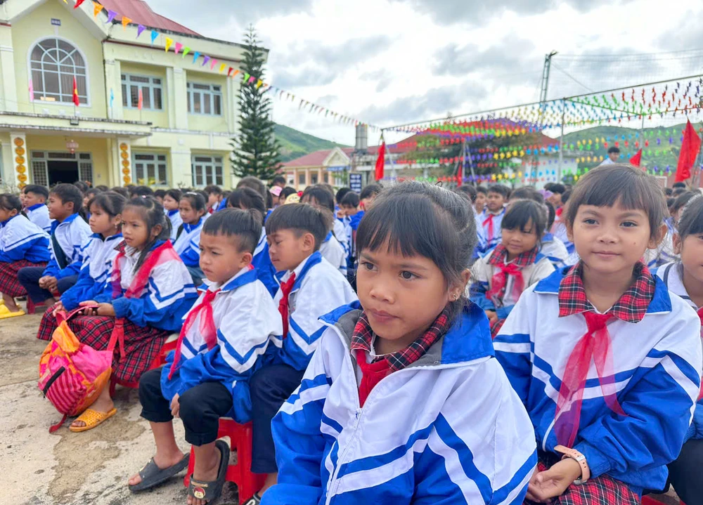 Khai-giang-tai-vung-dong-dat 6.jpg