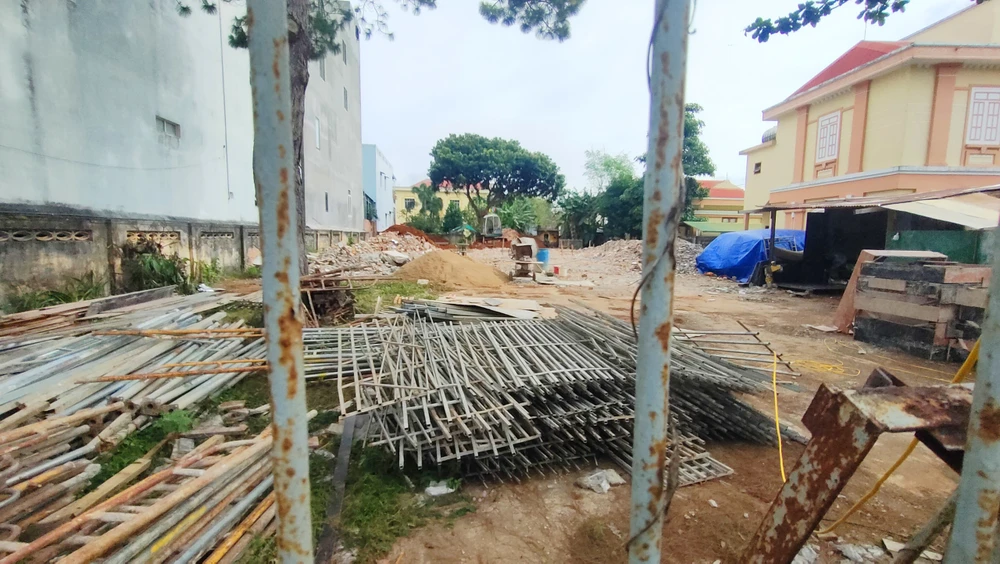 Trụ sở cũ tòa án nhân dân huyện Chư Sê bị tháo dỡ