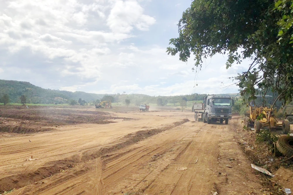 Công an vào cuộc điều tra vụ san ủi đất trái phép tại ban quản lý rừng ở huyện Chư Sê