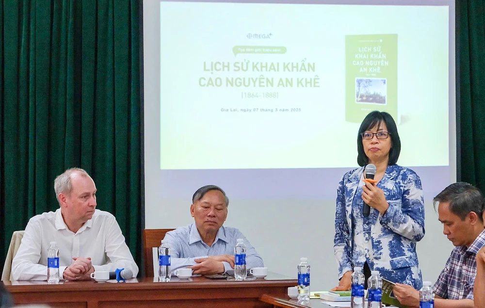 GS Andrew Hardy giới thiệu sách về Lịch sử khai khẩn Cao nguyên An Khê