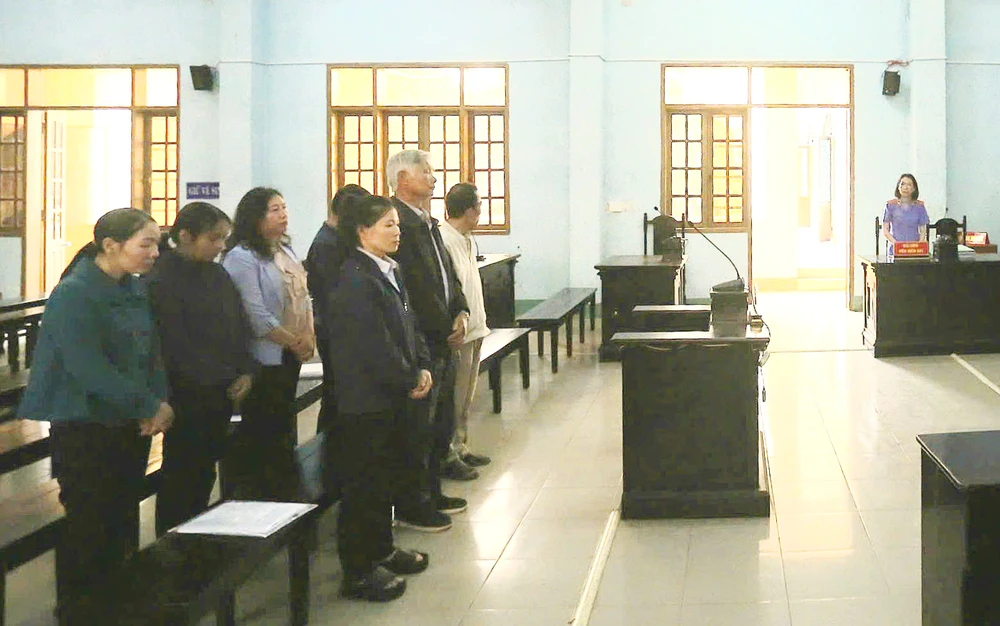 TAND tỉnh Gia Lai xét xử vụ cựu phó chủ tịch UBND huyện Ia Grai cấp khống sổ hồng