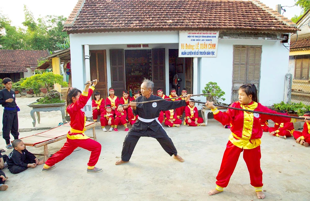 Võ cổ truyền Bình Định được đề xuất đưa vào danh sách di sản văn hóa phi vật thể đại diện của nhân loại. Ảnh: THP.