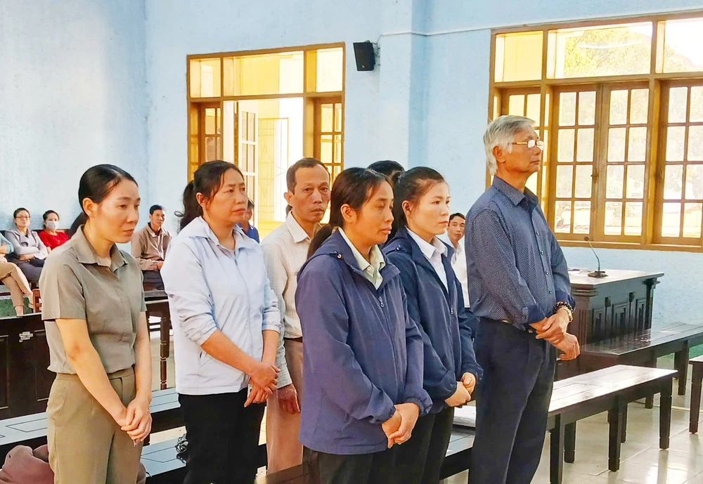 TAND tỉnh Gia Lai tuyên phạt bị cáo Phan Trung Tường, cựu phó Chủ tịch UBND huyện Ia Grai do cấp khống sổ hồng