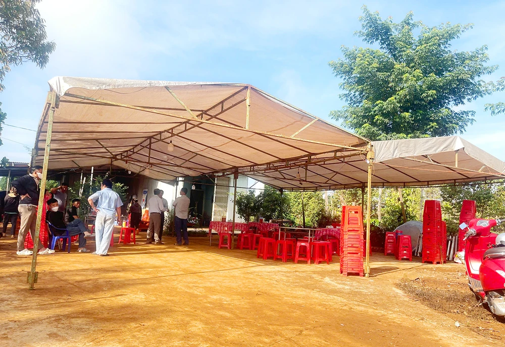 Vụ 3 mẹ con tử vong trong nhà ở Gia Lai: Phát hiện thuốc diệt cỏ tại hiện trường