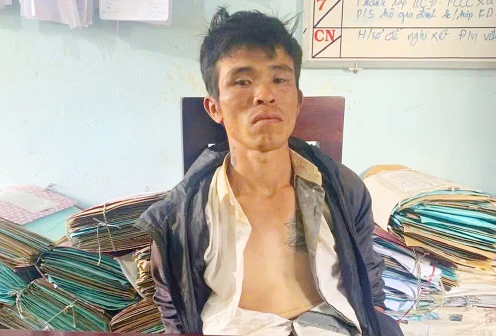 Truy bắt kẻ dùng dao tấn công hai công an ở Gia Lai trọng thương