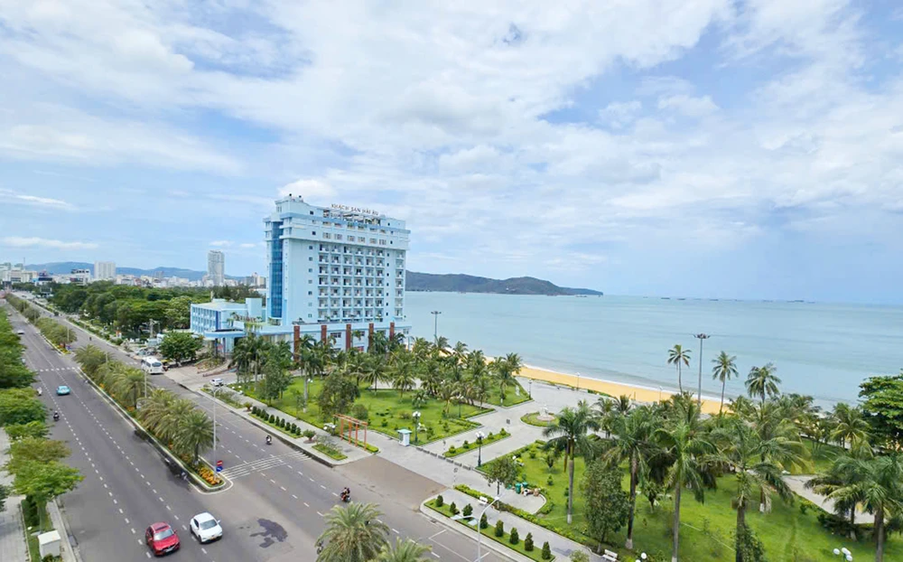 Khu đất khách sạn Hải Âu đã hết thời hạn thuê đất và tỉnh Gia Lai đã quyết định thu hồi đất từ năm 2021 nhưng đến nay vẫn chưa chấp hành di dời.