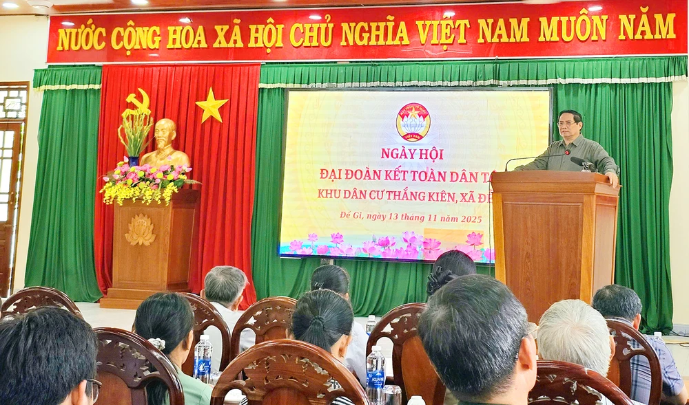 Thủ tướng Phạm Minh Chính động viên tăng cường sức mạnh đại đoàn kết toàn dân tộc, cùng nhau hành động và cùng hưởng niềm vui mang lại cho nhân dân.