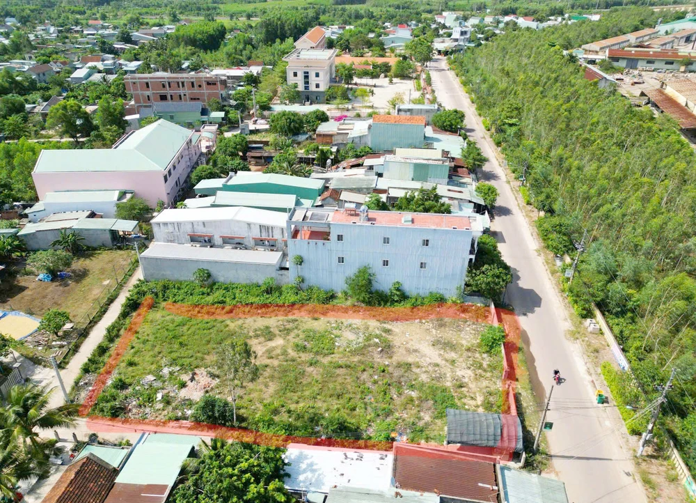 Thanh tra tỉnh Gia Lai đã huyển hồ sơ vụ 'xẻ thịt' 2.500 m2 đất công thành đất hộ gia đình sang Cơ quan CSĐT Công an tỉnh Gia Lai và kiến nghị khởi tố vụ án.