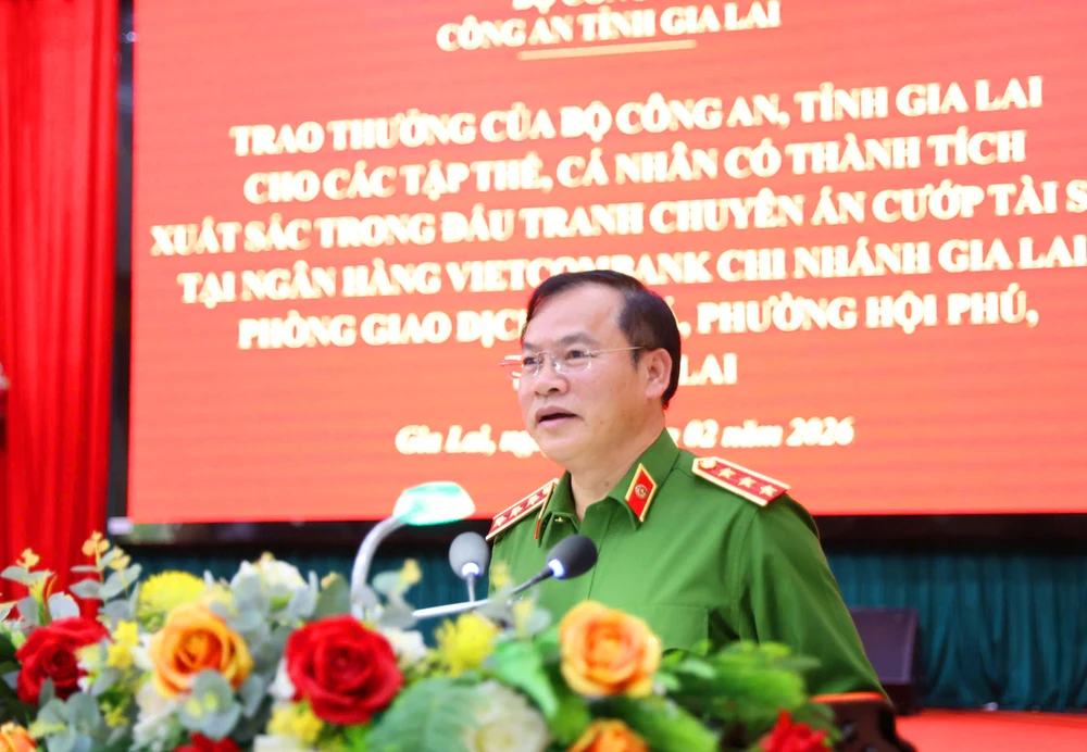 Bat-hai-nghi-pham-cuop-nga-hang-9.jpg