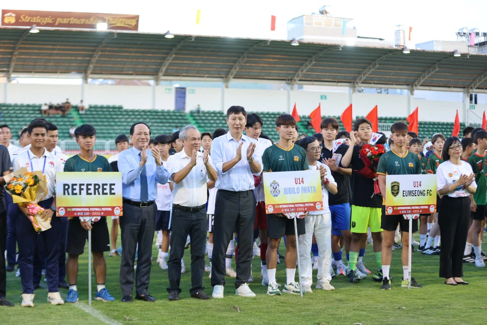 Khai-mac-bong-da-U14-quoc-te-Gia-Lai-1.jpg