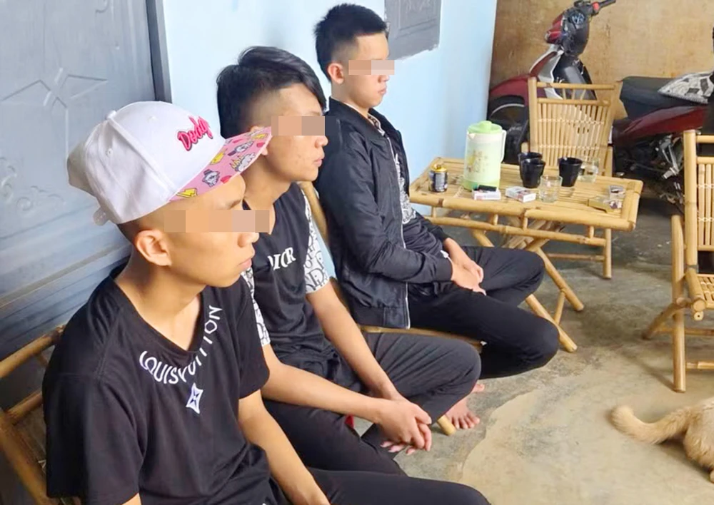 Khoi-to-3-thanh-nien-ve-hanh-vi-giet-nguoi.jpg