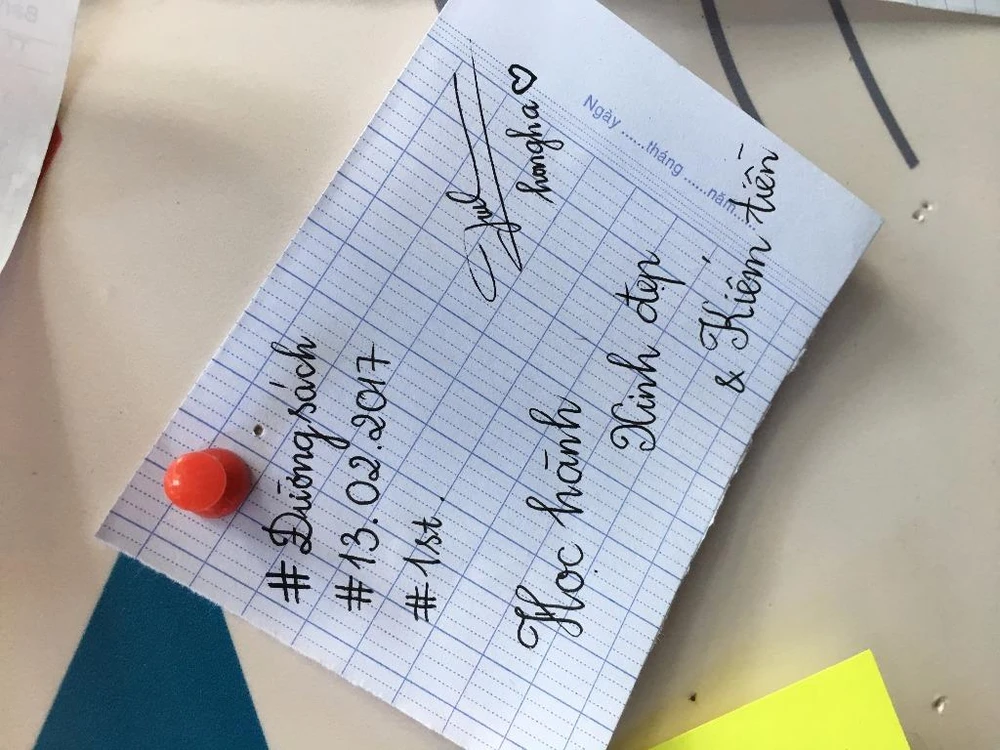 Hàng trăm lời tỏ tình ở đường sách ngày Valentine ảnh 14