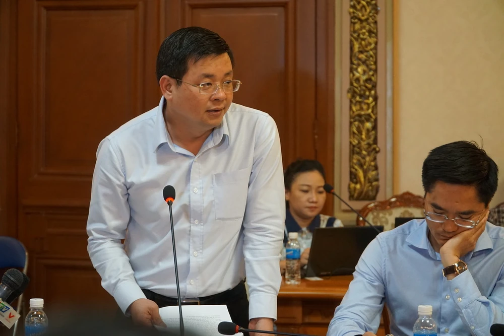 Dân quận 7 kêu trời vì mùi hôi: Giám đốc Sở TN&MT nói gì? ảnh 1