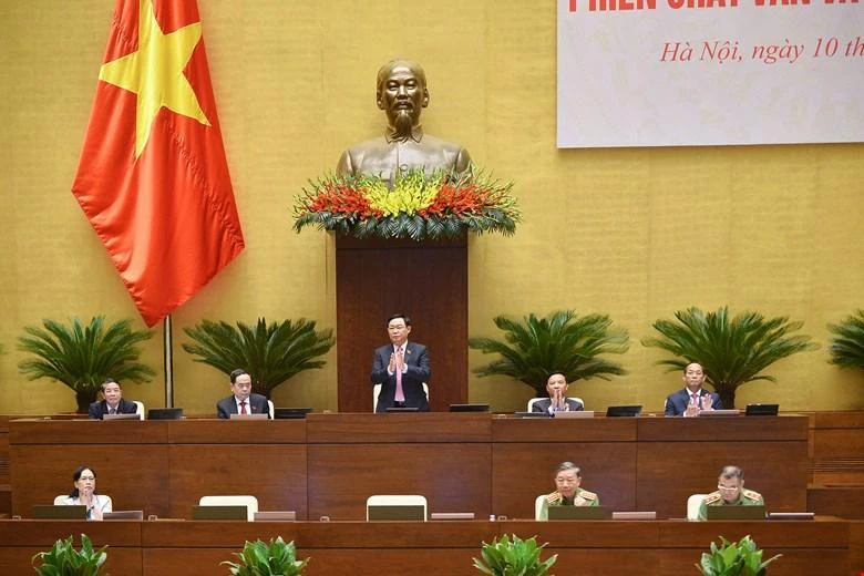 Quốc hội sẽ họp phiên chất vấn và trả lời chất vấn từ ngày 3-5 tháng 11. Ảnh Phạm Thắng Quốc hội sẽ họp phiên chất vấn và trả lời chất vấn từ ngày 3-5 tháng 11. Ảnh Phạm Thắng